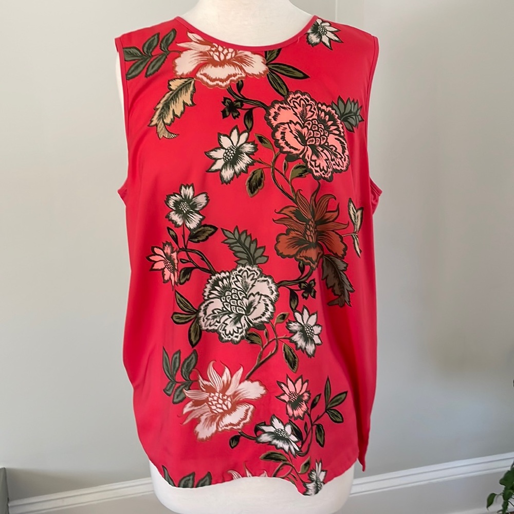 Vince Camuto sleeveless top